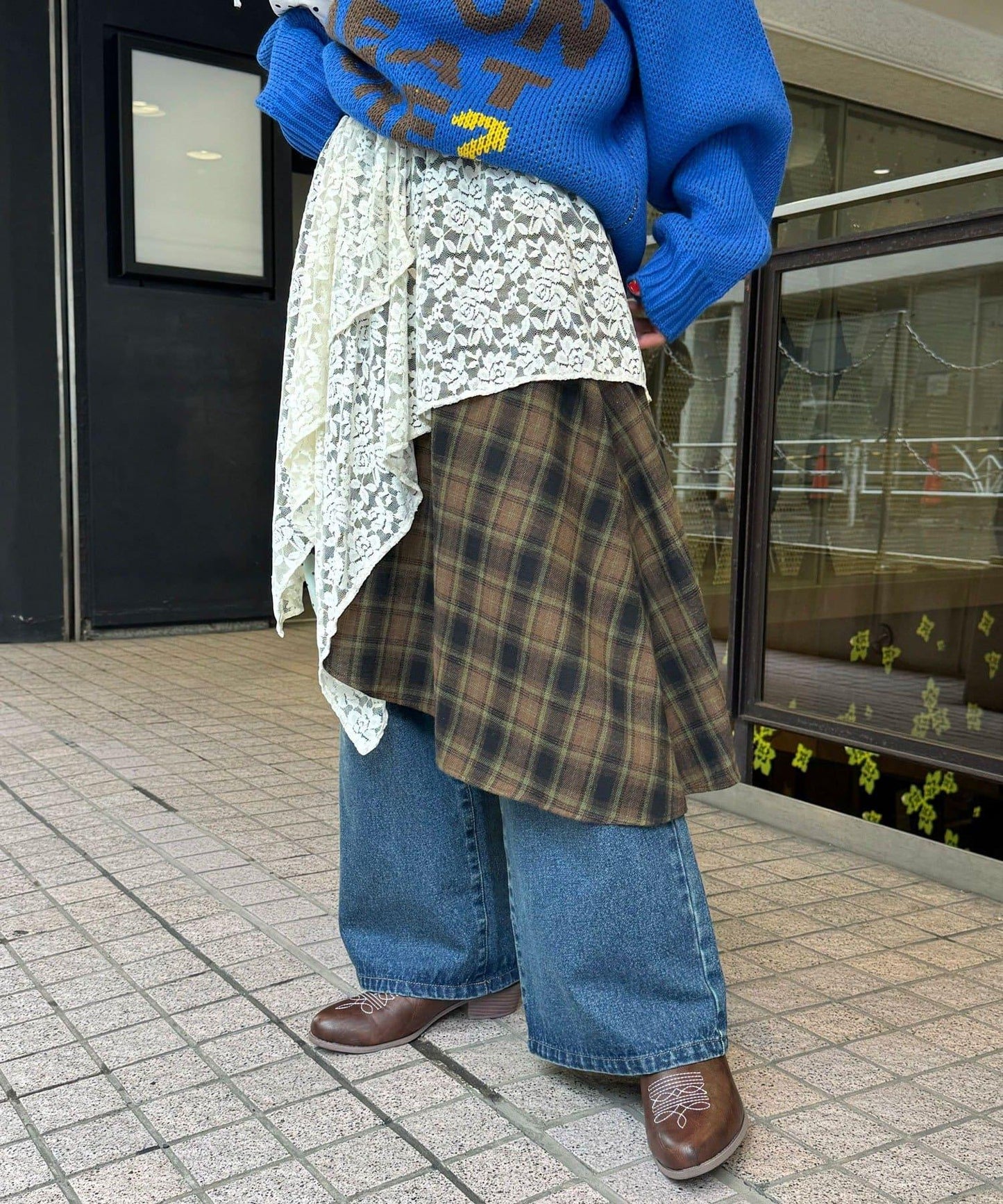 蕾絲拼接格紋不規則中長裙