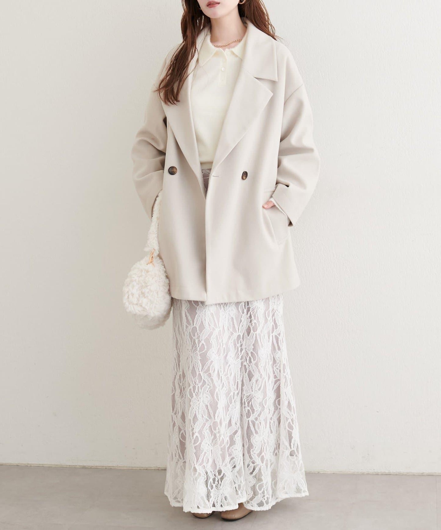 柔軟長絨帶領針織衫