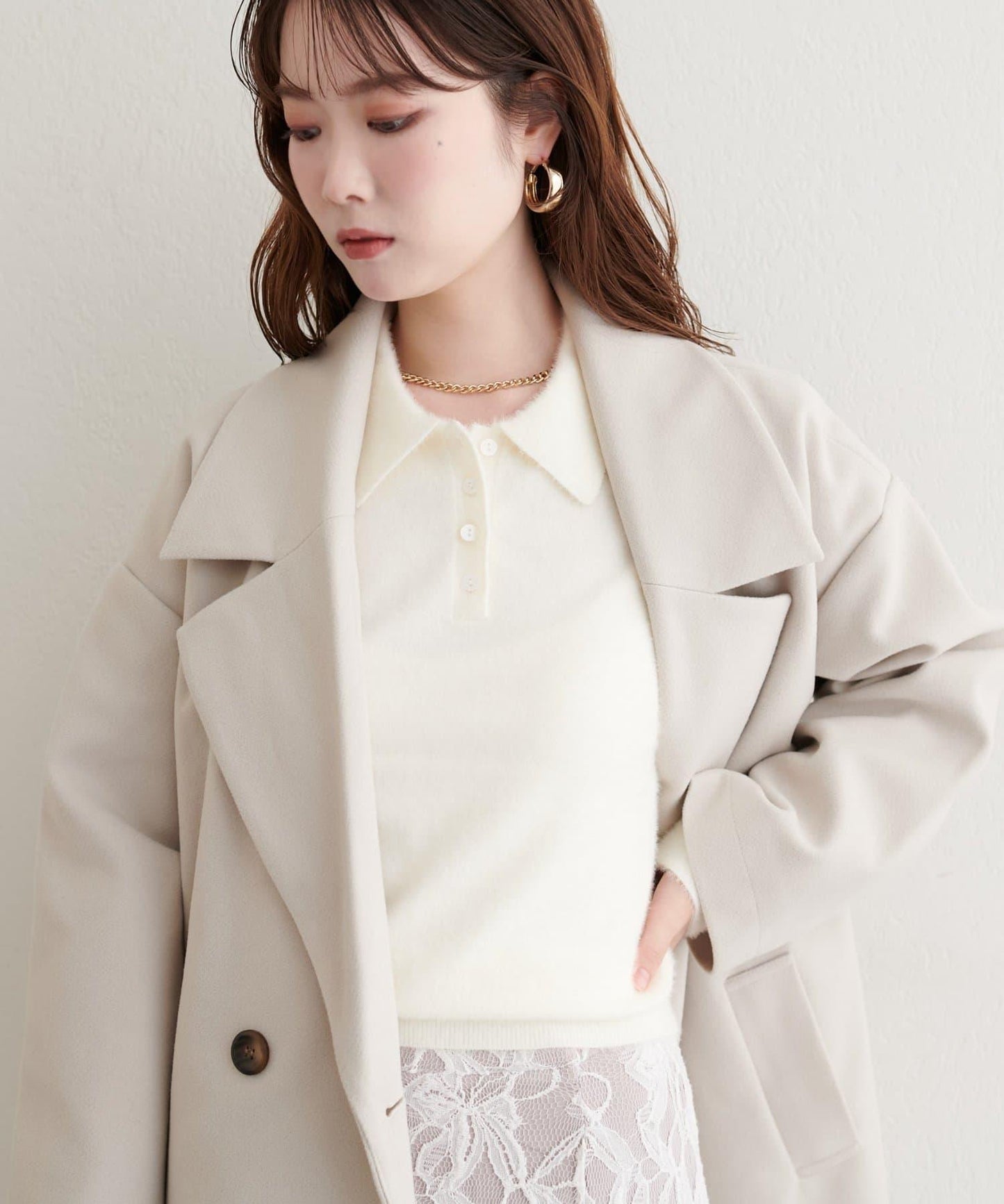 柔軟長絨帶領針織衫