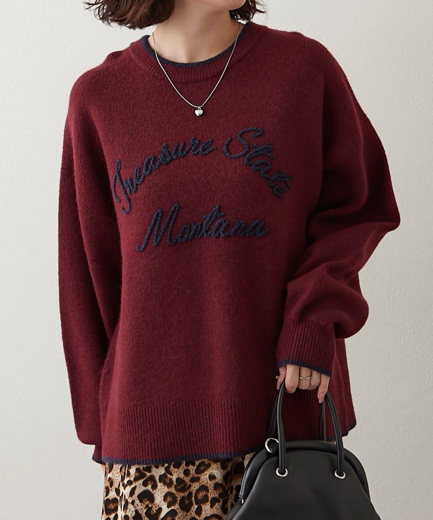 【NAO】繡花字母標誌套頭衫