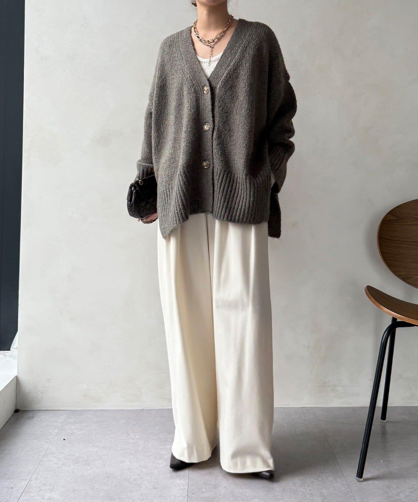 寬鬆版型V領針織開衫