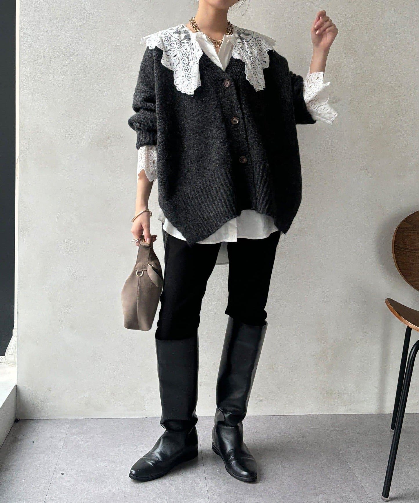 寬鬆版型V領針織開衫