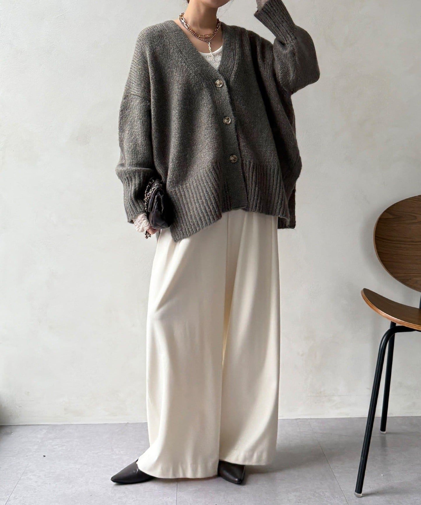 寬鬆版型V領針織開衫