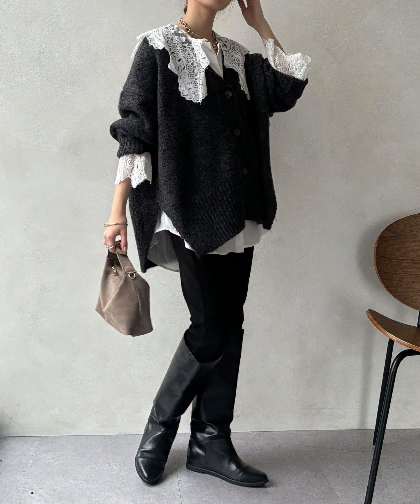 寬鬆版型V領針織開衫