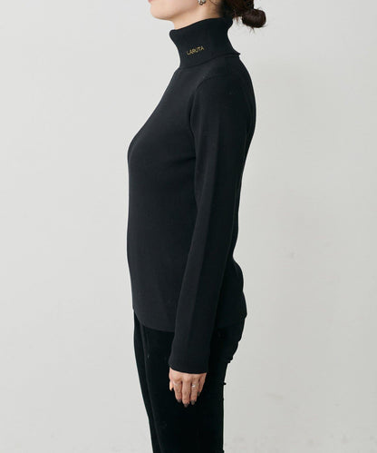 LARUTA標誌刺繡羅紋高領衫