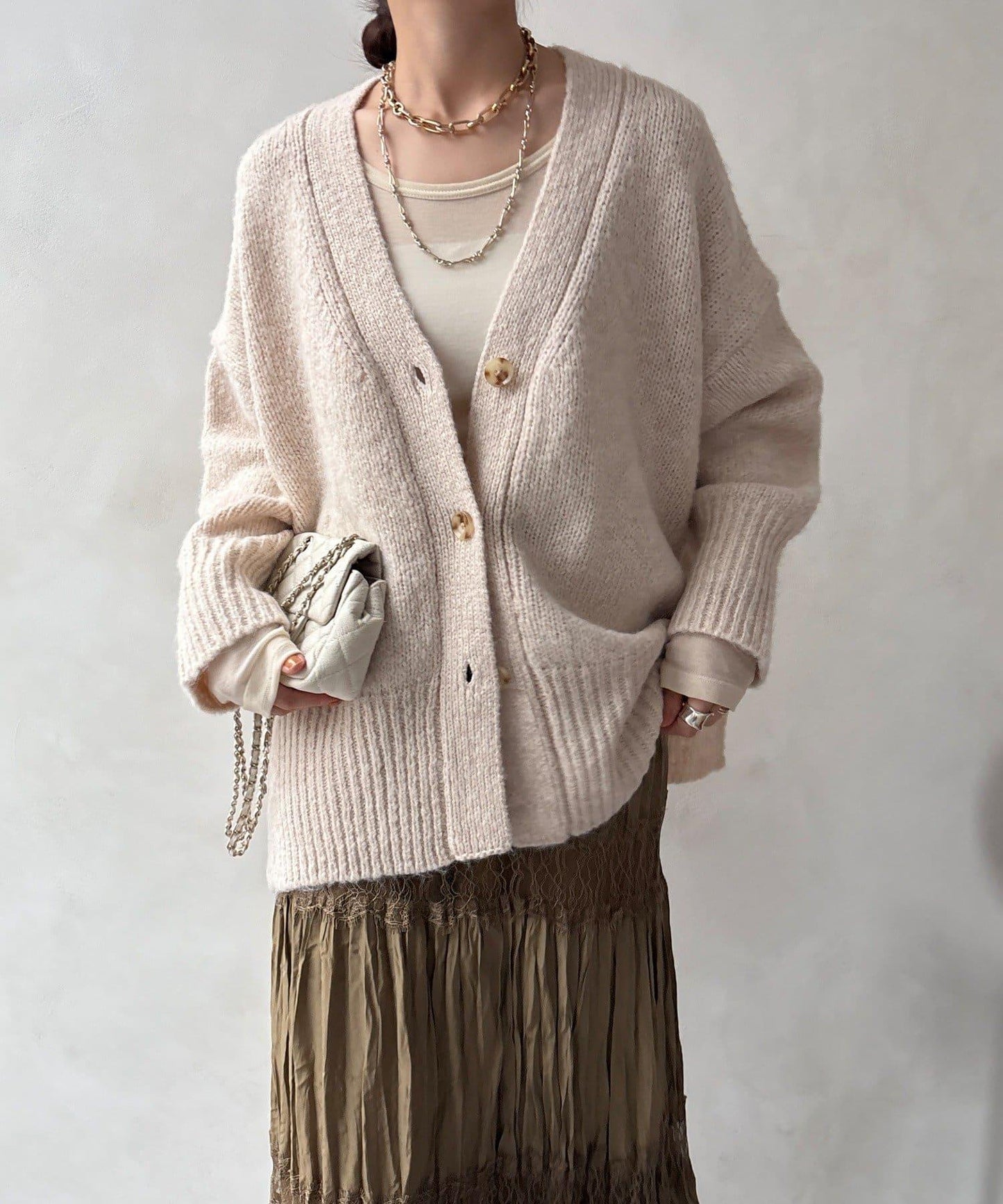 寬鬆版型V領針織開衫