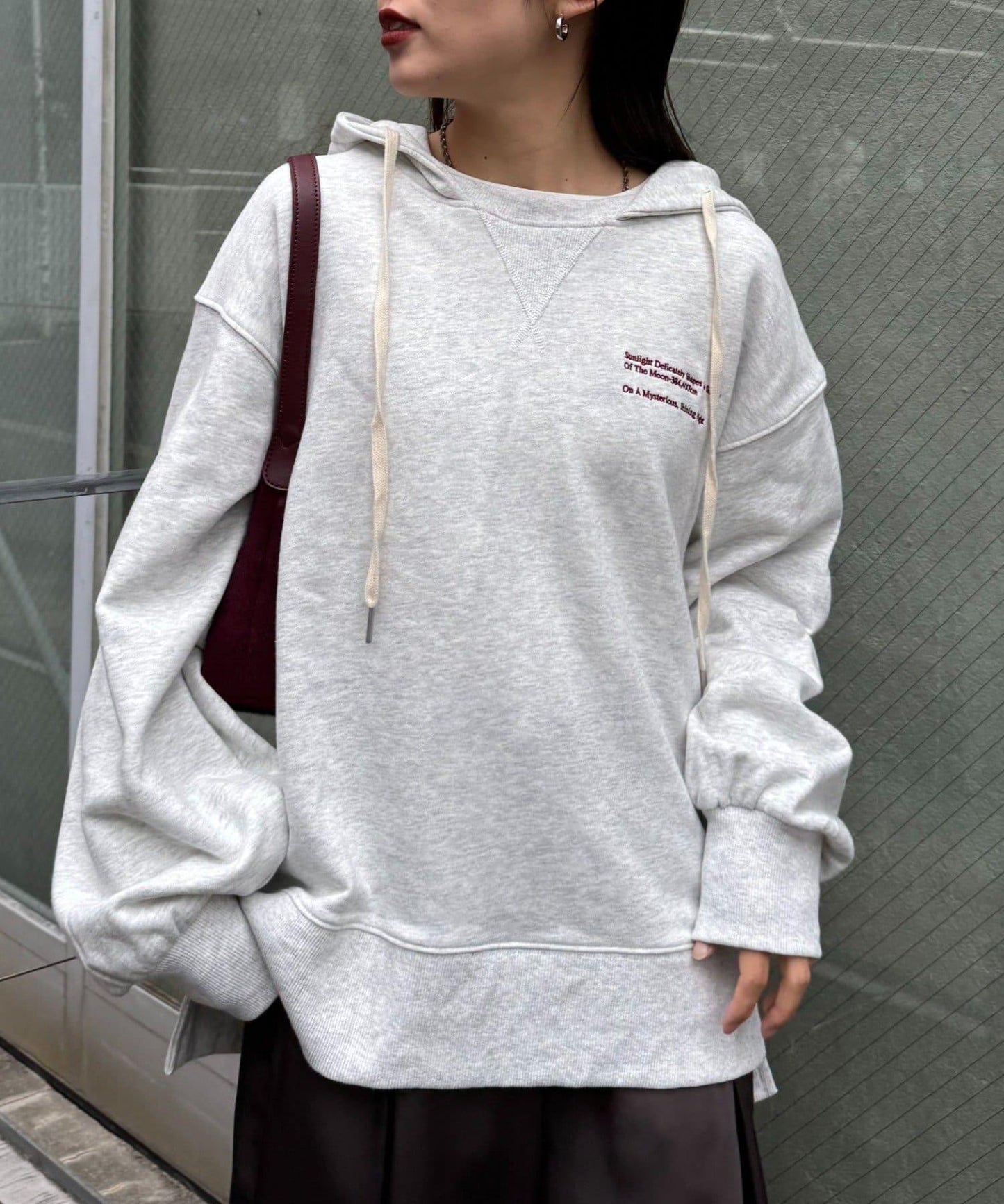 單點logo刺繡連帽衛衣