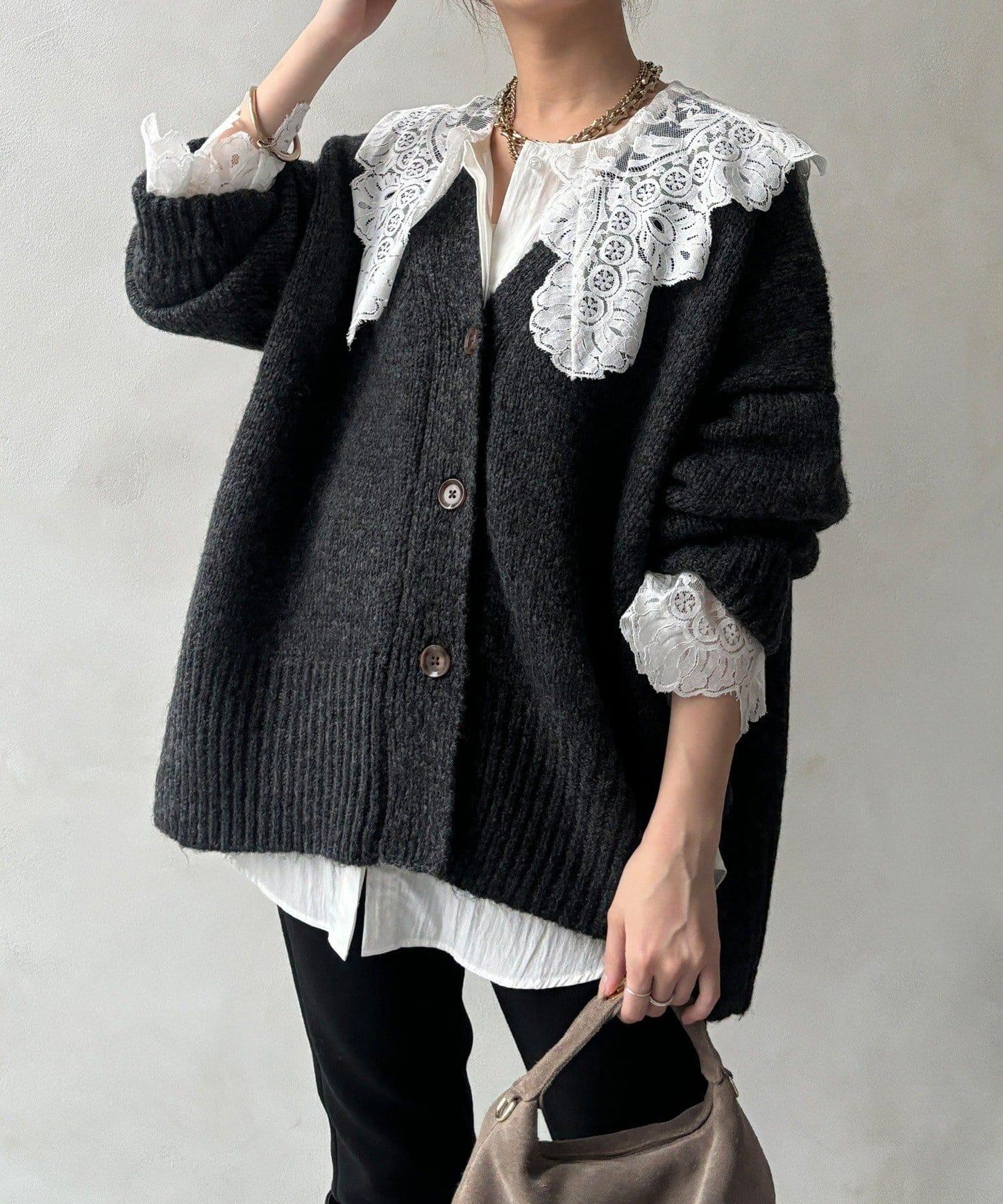 寬鬆版型V領針織開衫