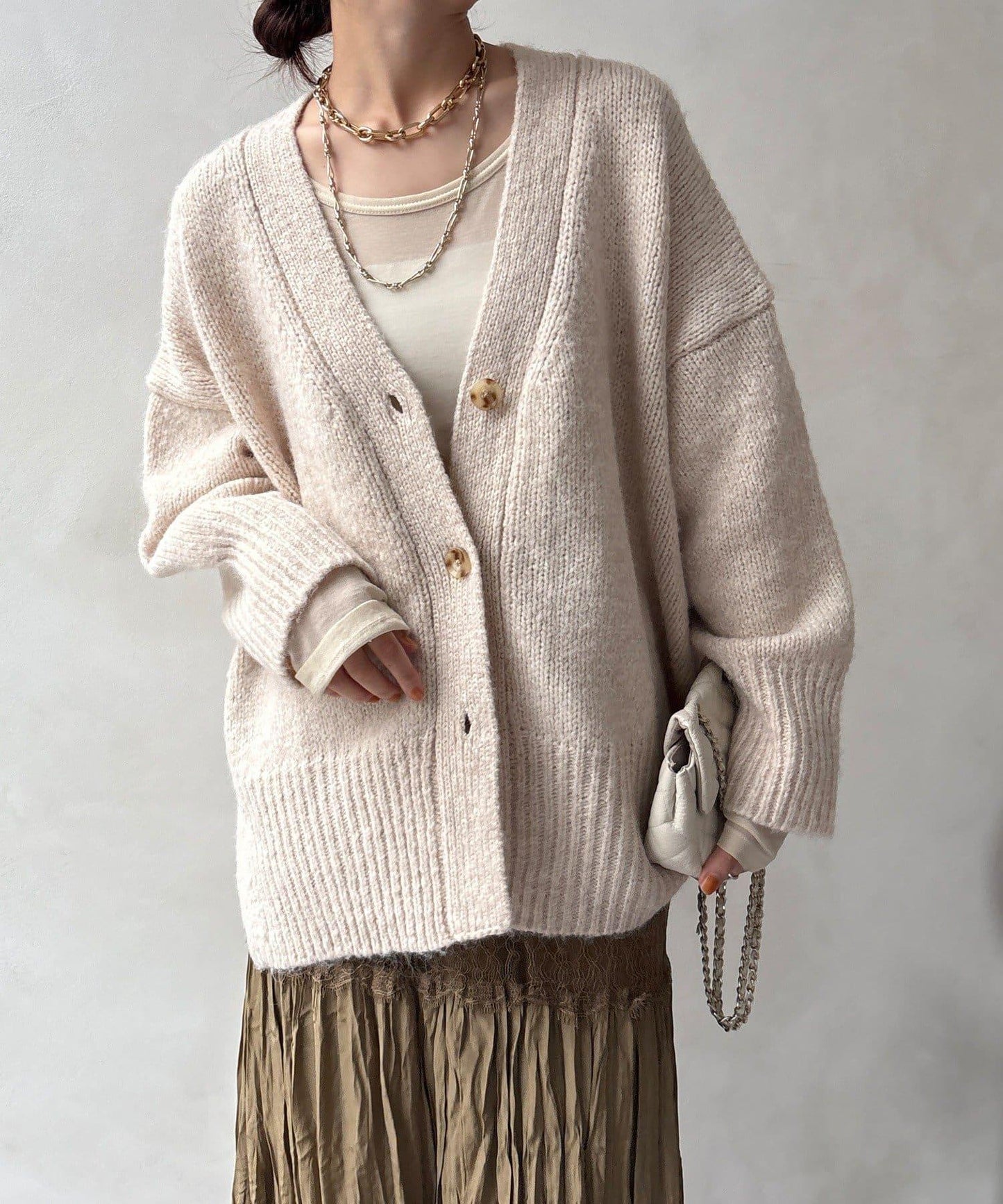 寬鬆版型V領針織開衫