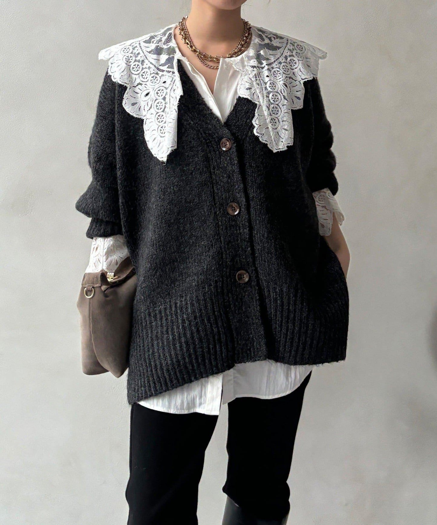 寬鬆版型V領針織開衫