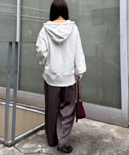 單點logo刺繡連帽衛衣