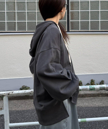 單點logo刺繡連帽衛衣