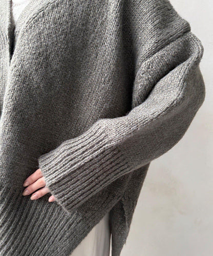 寬鬆版型V領針織開衫