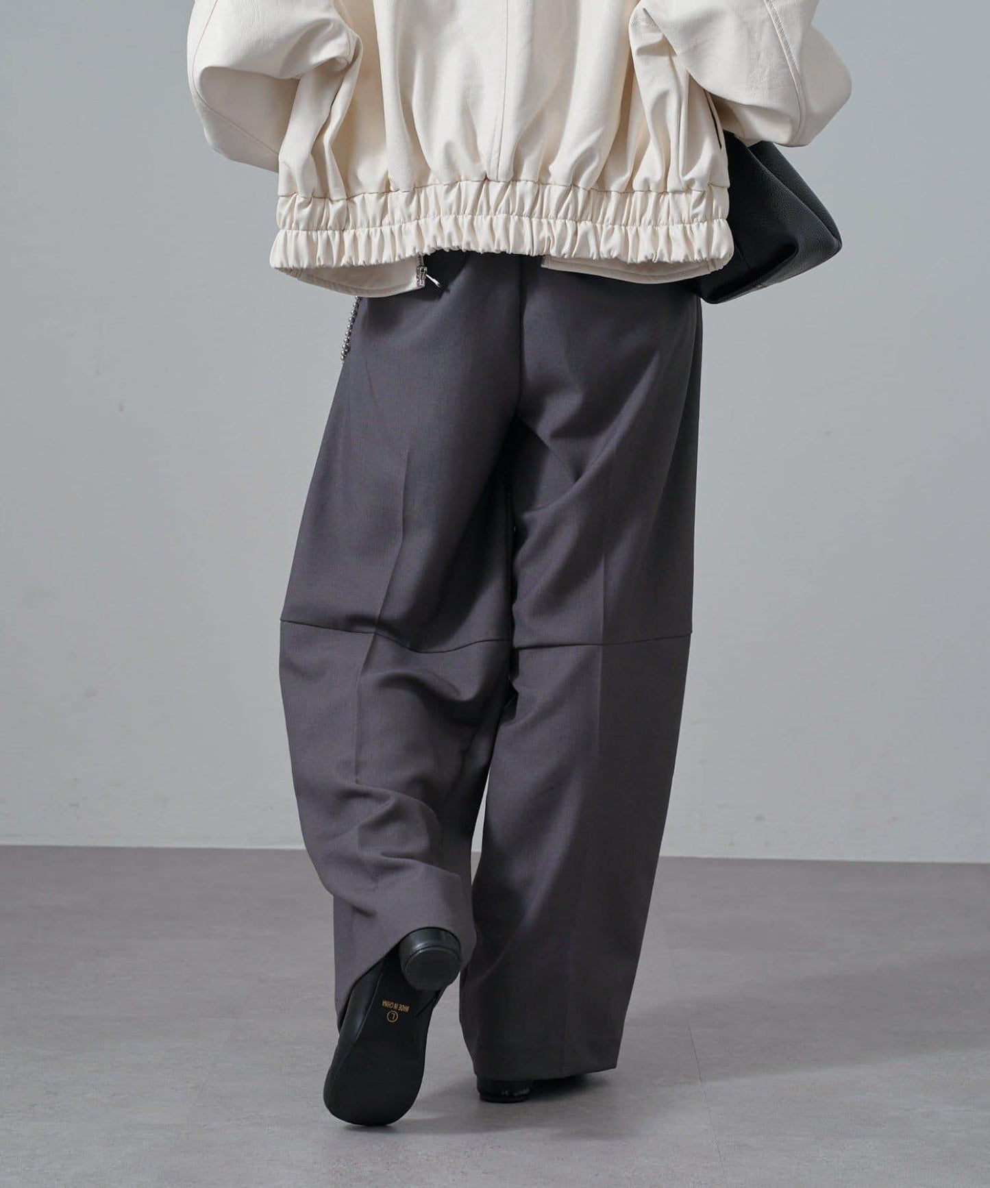 後背拼接鏈條裝飾休閒長褲