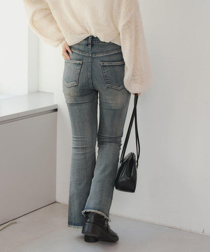 【2尺碼可選】鉚釘微喇牛仔褲