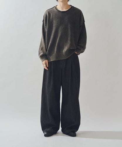 硬挺直筒牛仔褲