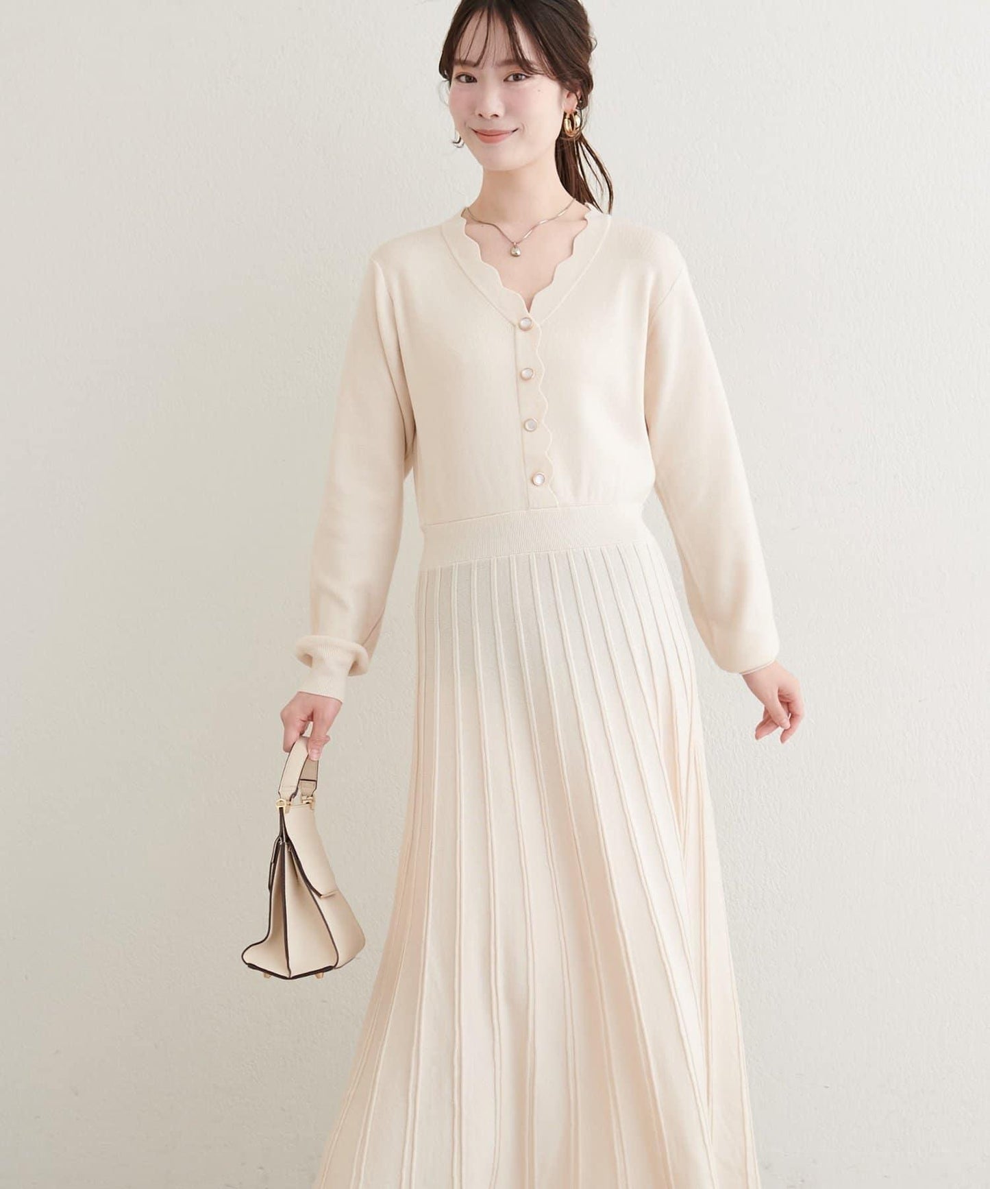 荷葉邊褶皺針織連衣裙