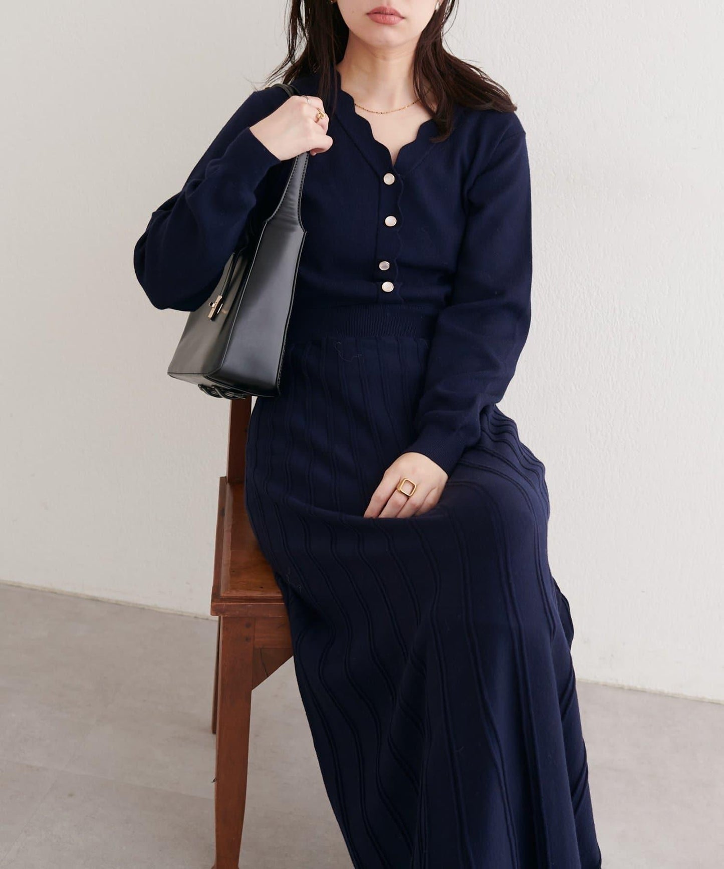 荷葉邊褶皺針織連衣裙