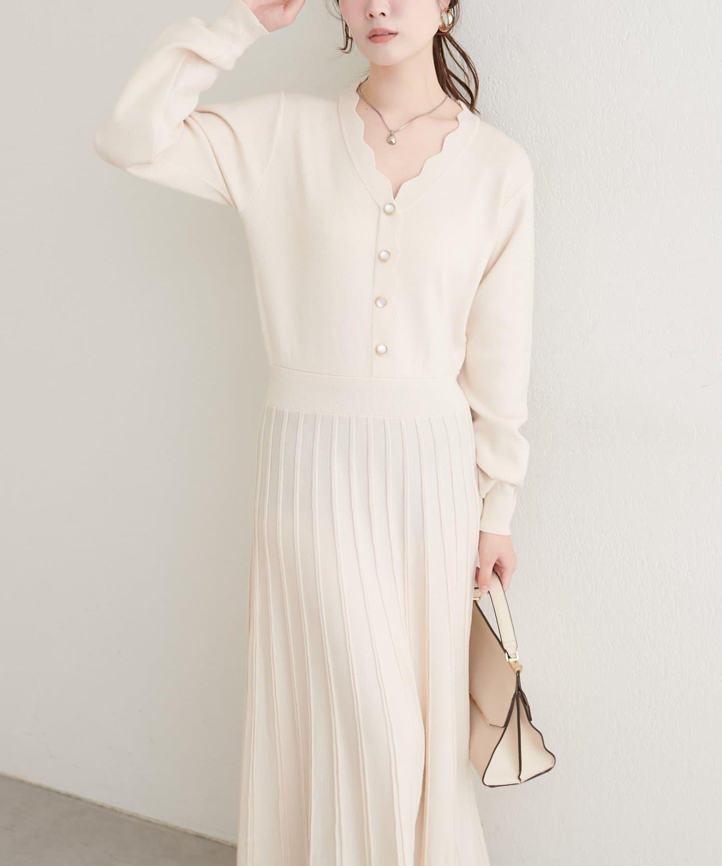 荷葉邊褶皺針織連衣裙