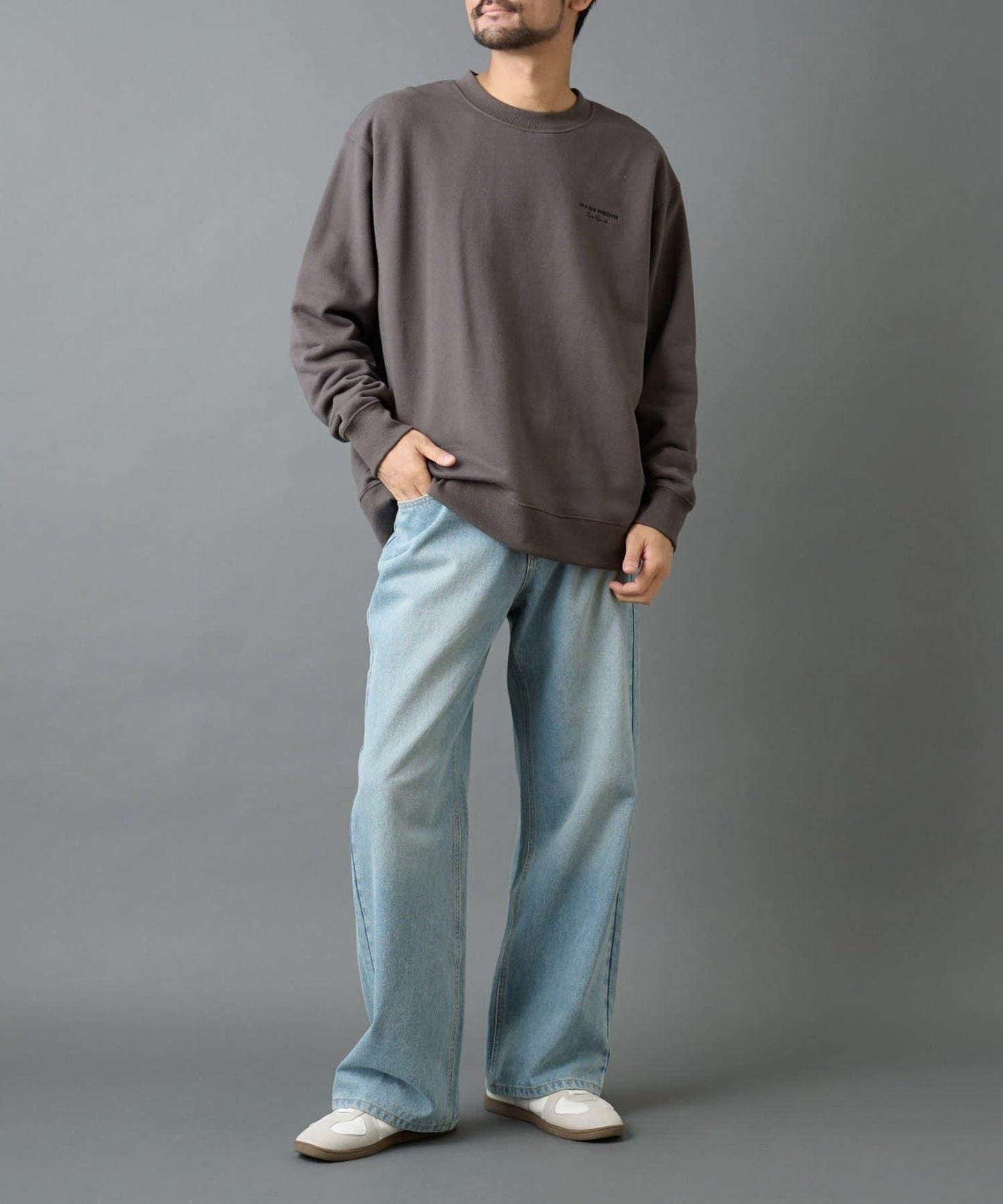 條形碼刺繡圓領衛衣