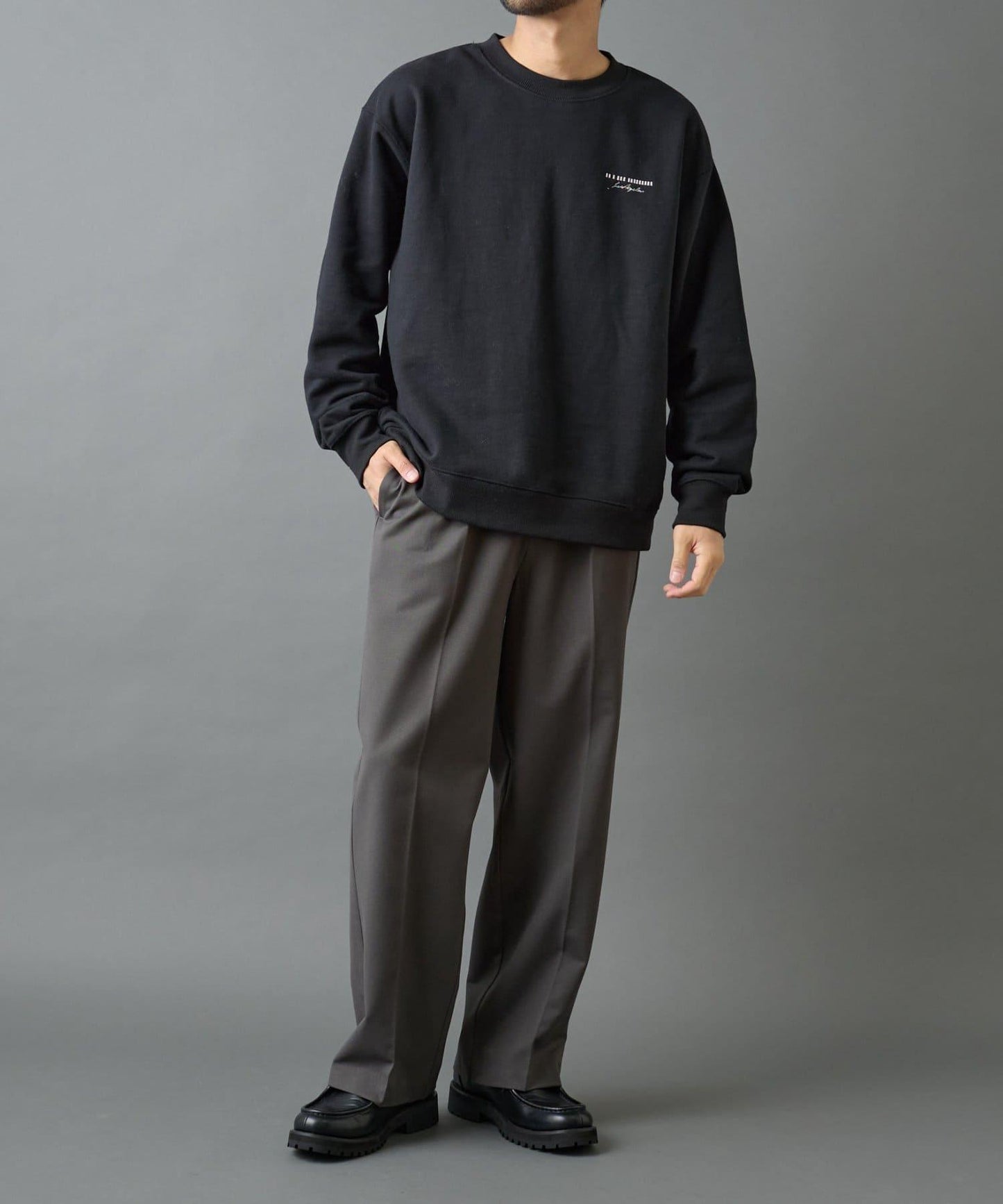 條形碼刺繡圓領衛衣