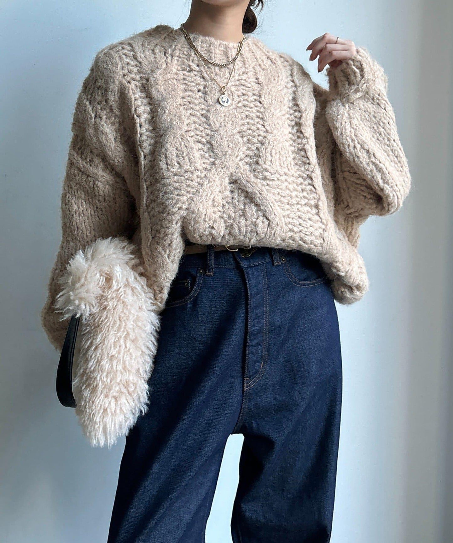 粗針織麻花毛衣