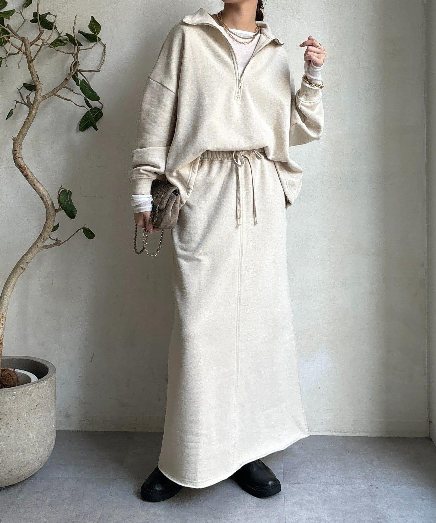 加絨DD刺繡半身裙