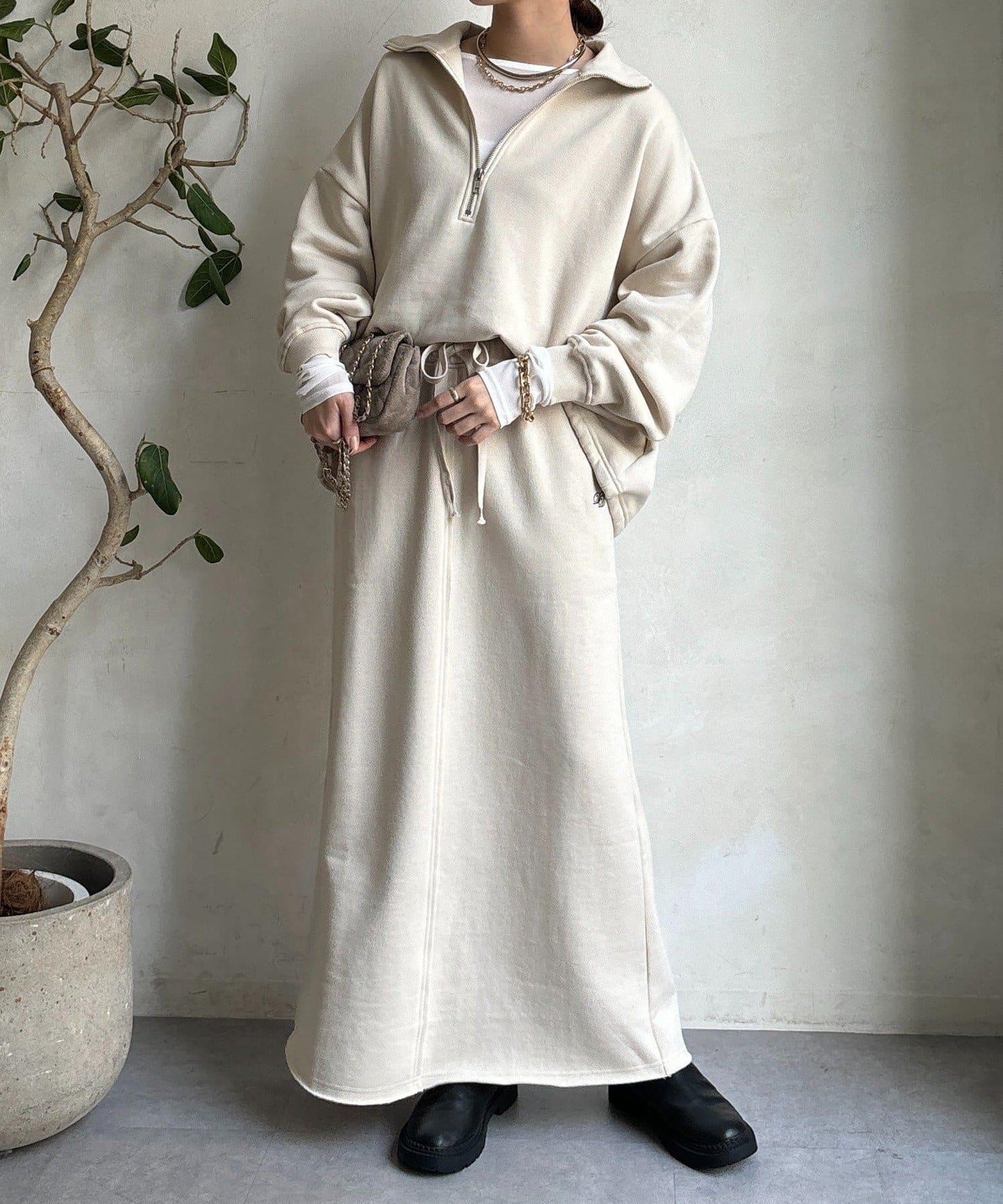 加絨DD刺繡半身裙