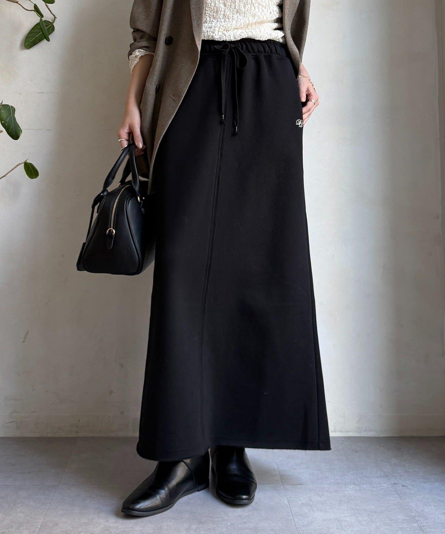 加絨DD刺繡半身裙