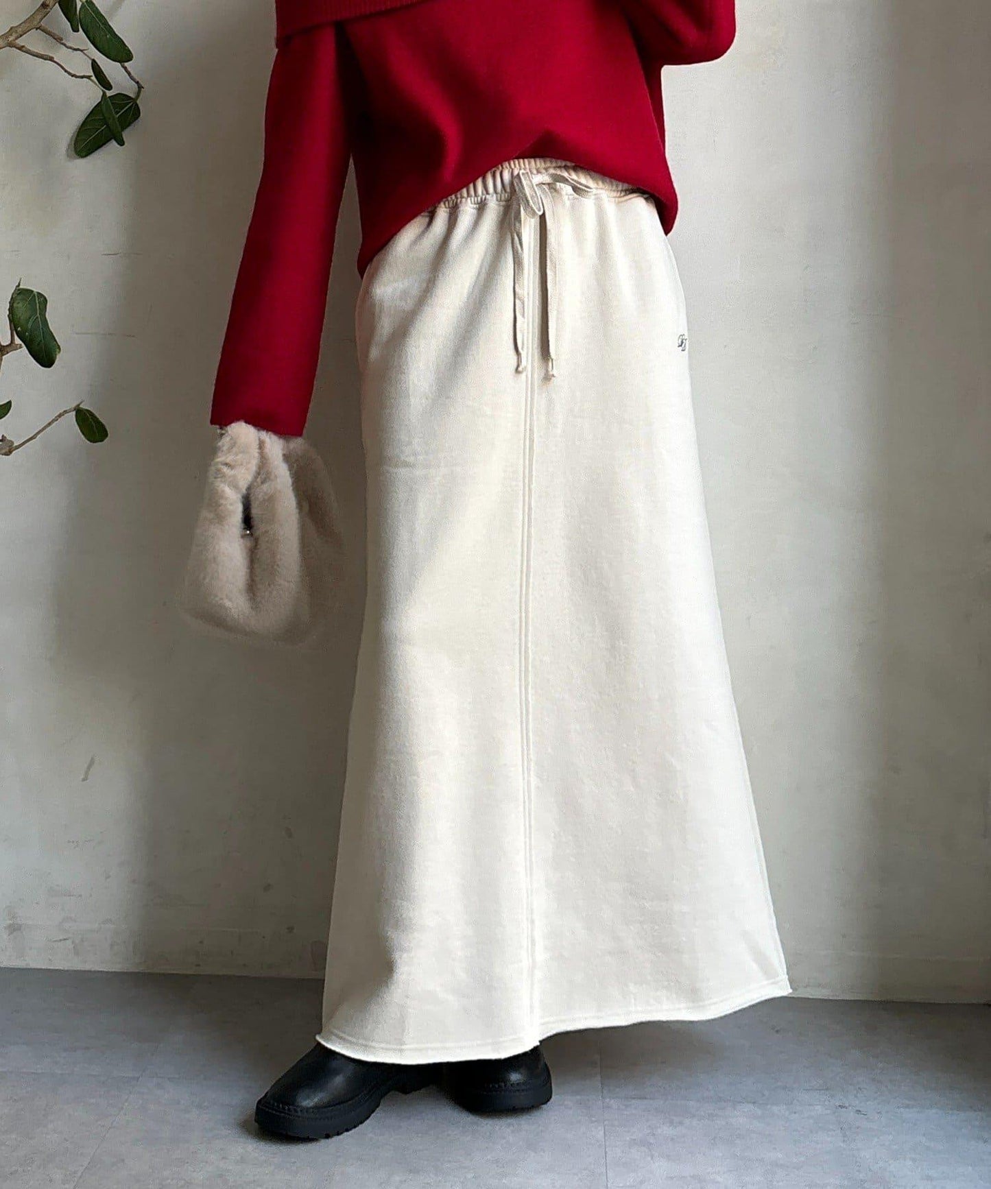 加絨DD刺繡半身裙