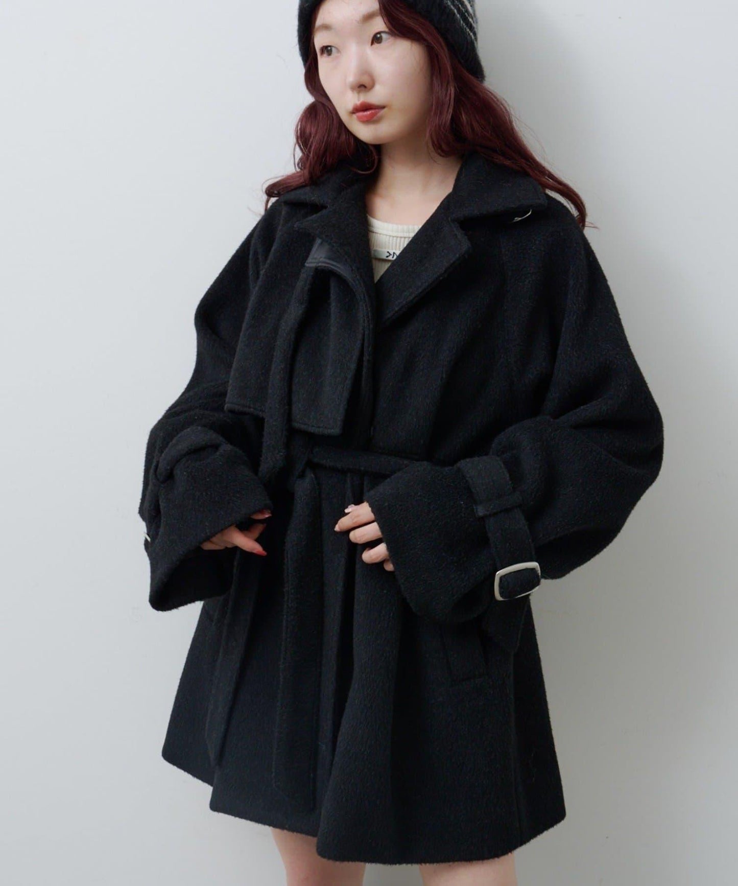 高領喇叭袖大衣