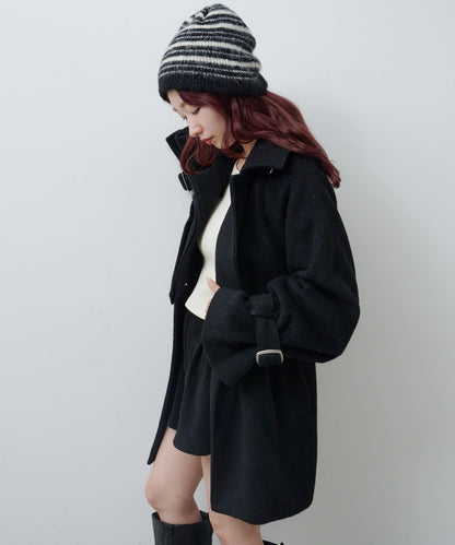 高領喇叭袖大衣