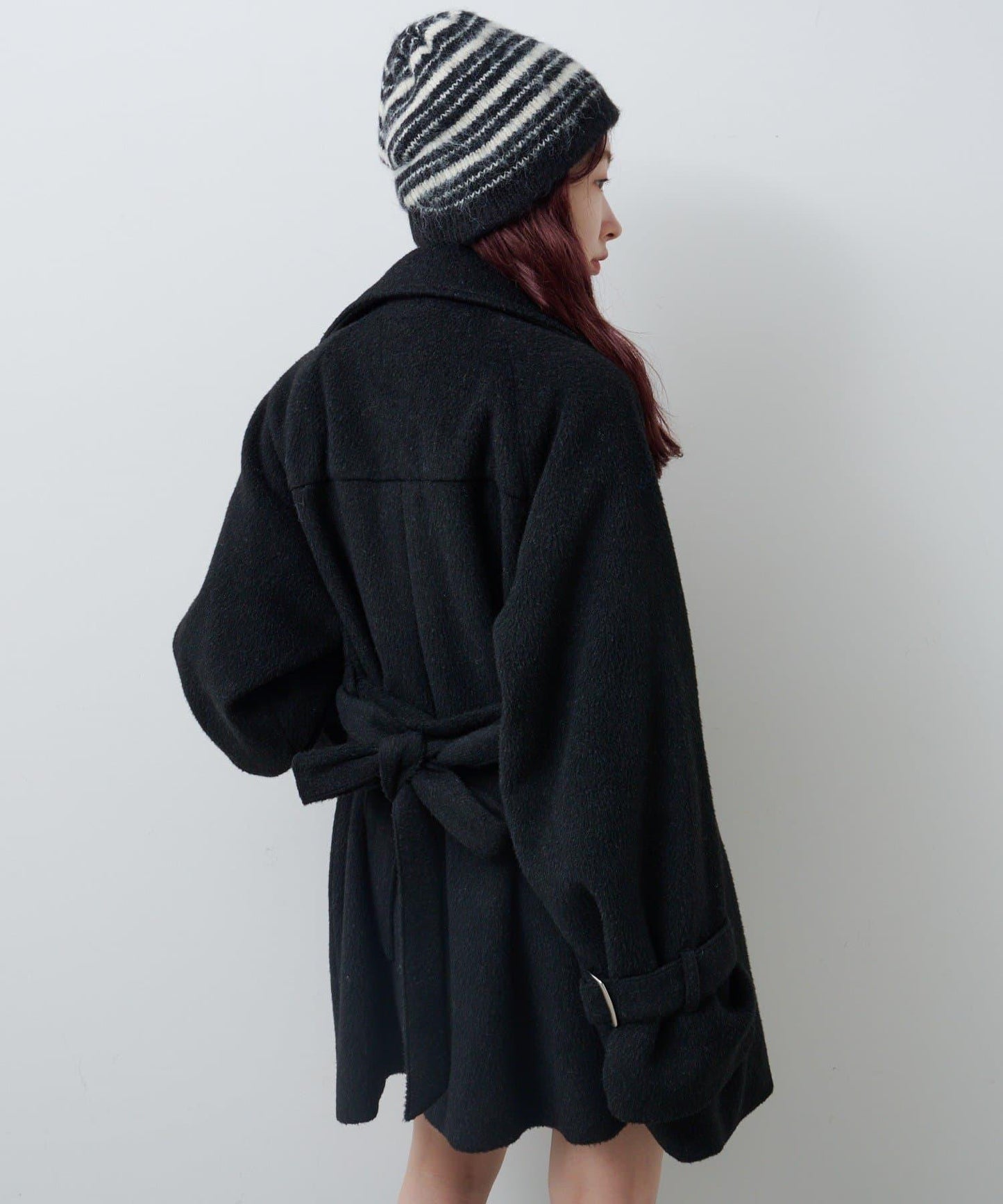 高領喇叭袖大衣