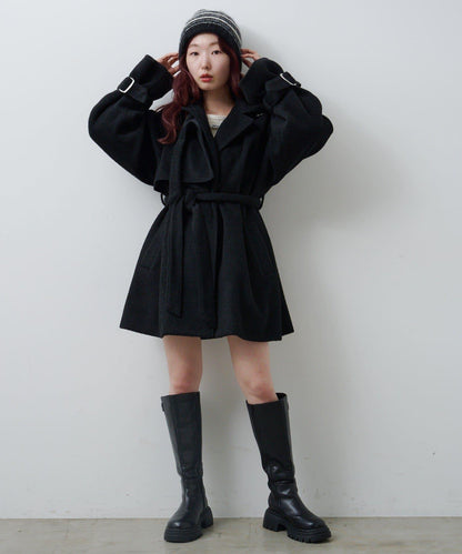 高領喇叭袖大衣