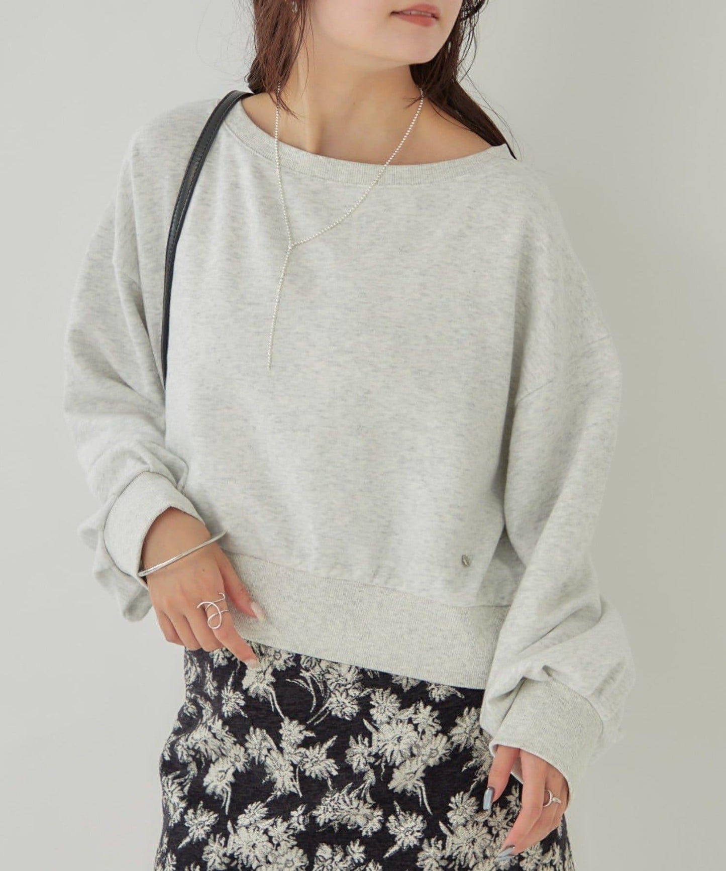 泡泡袖短款衛衣