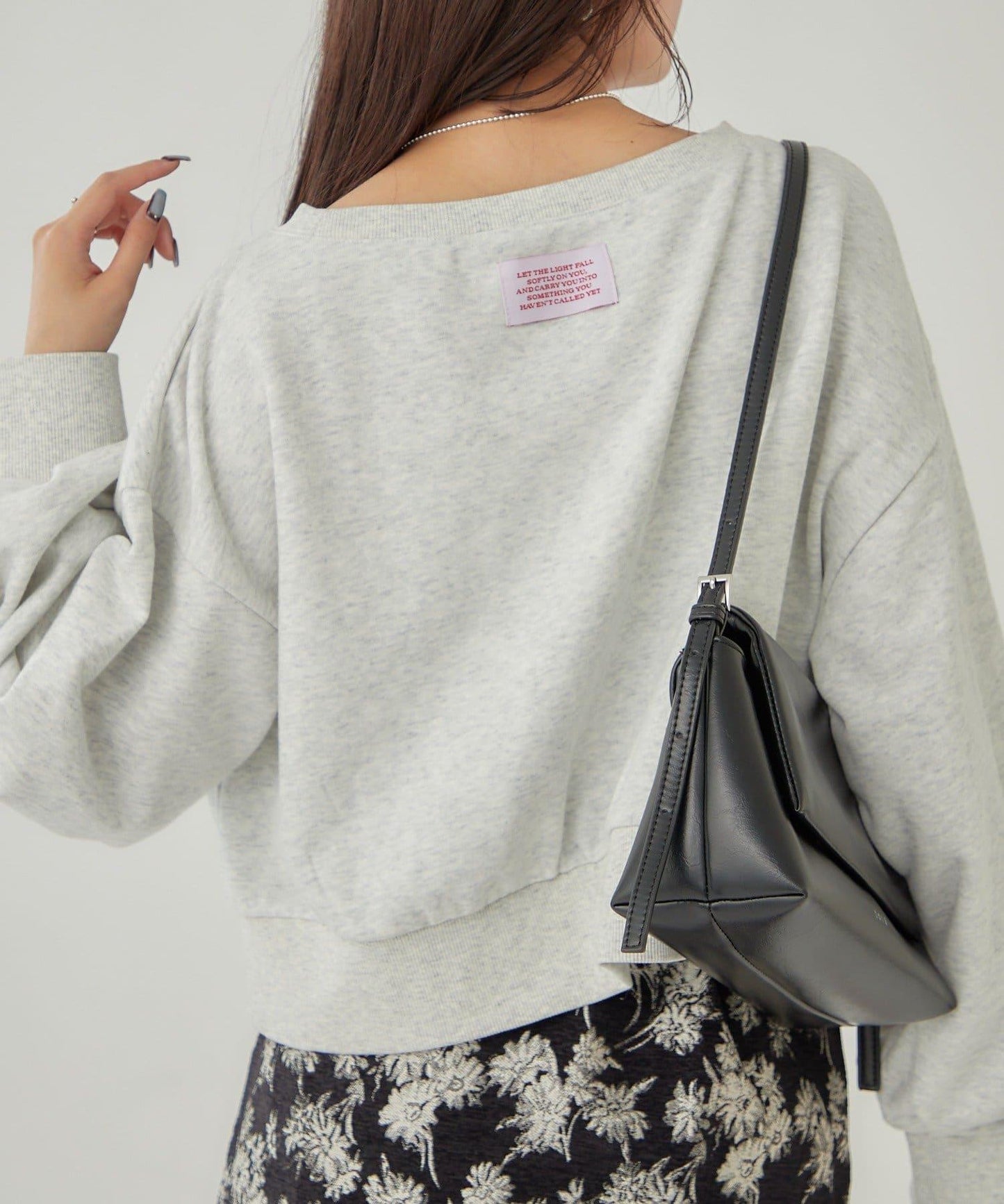 泡泡袖短款衛衣