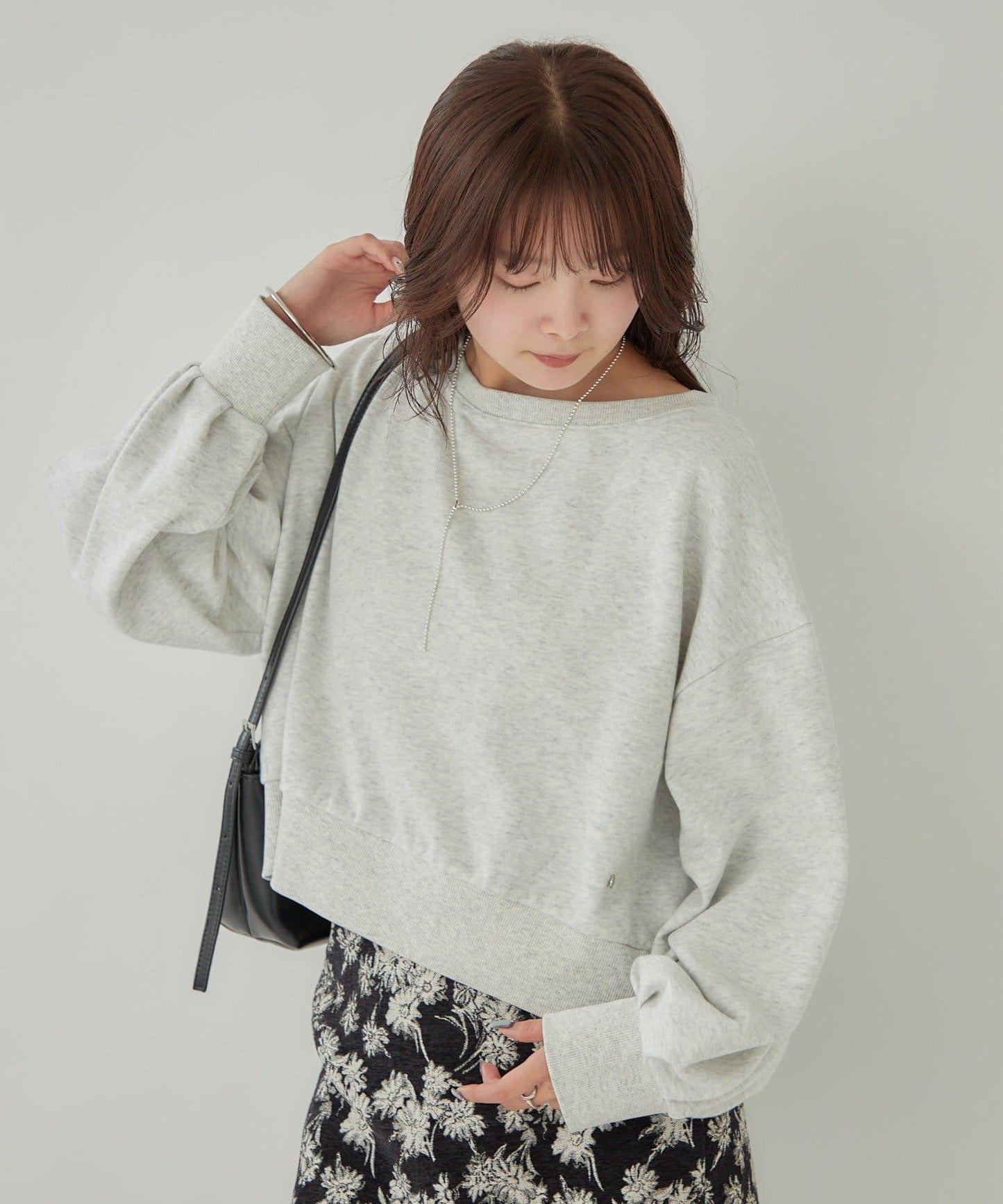 泡泡袖短款衛衣