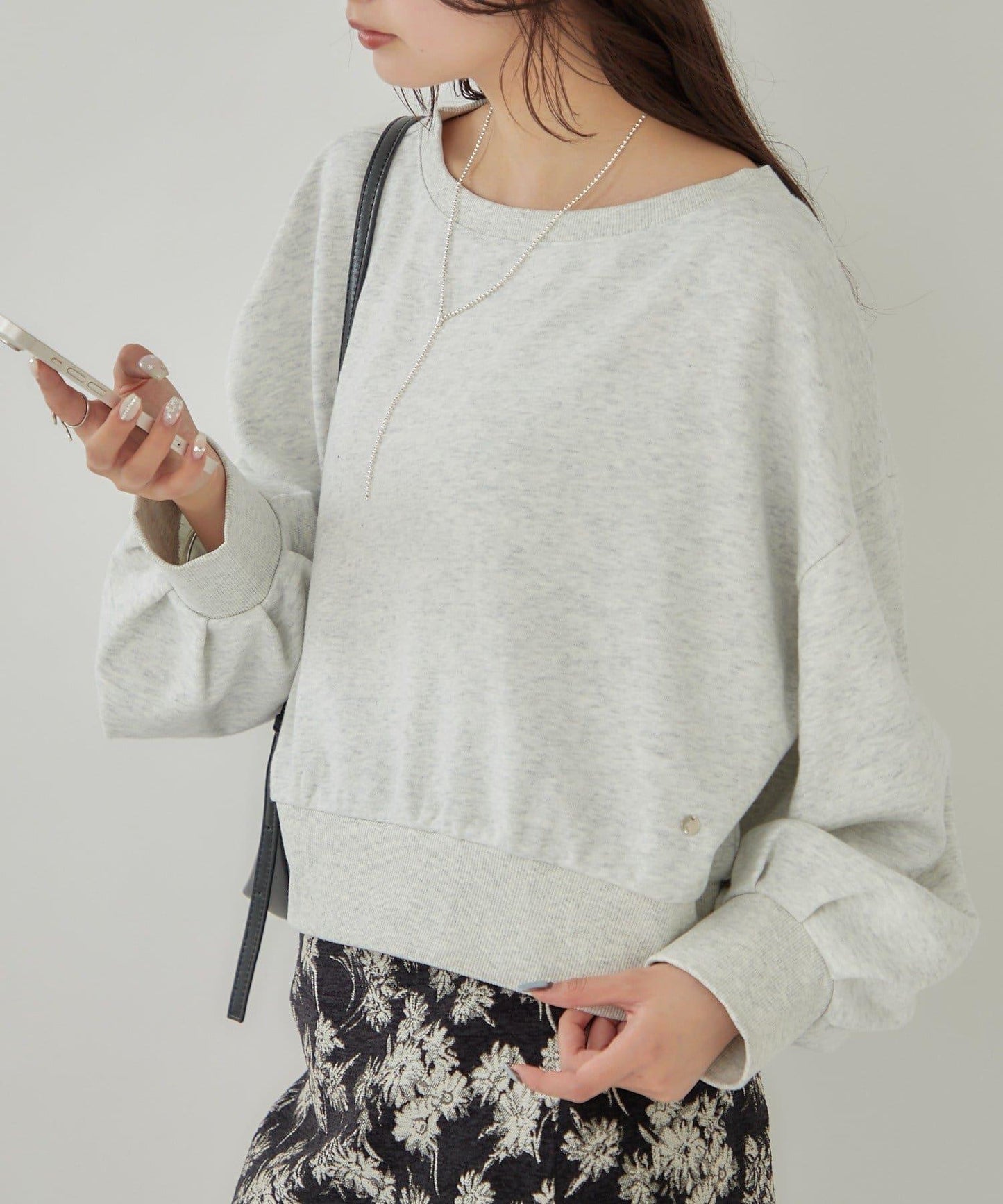 泡泡袖短款衛衣