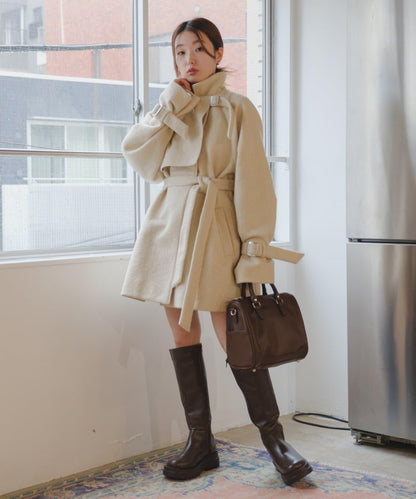 高領喇叭袖大衣