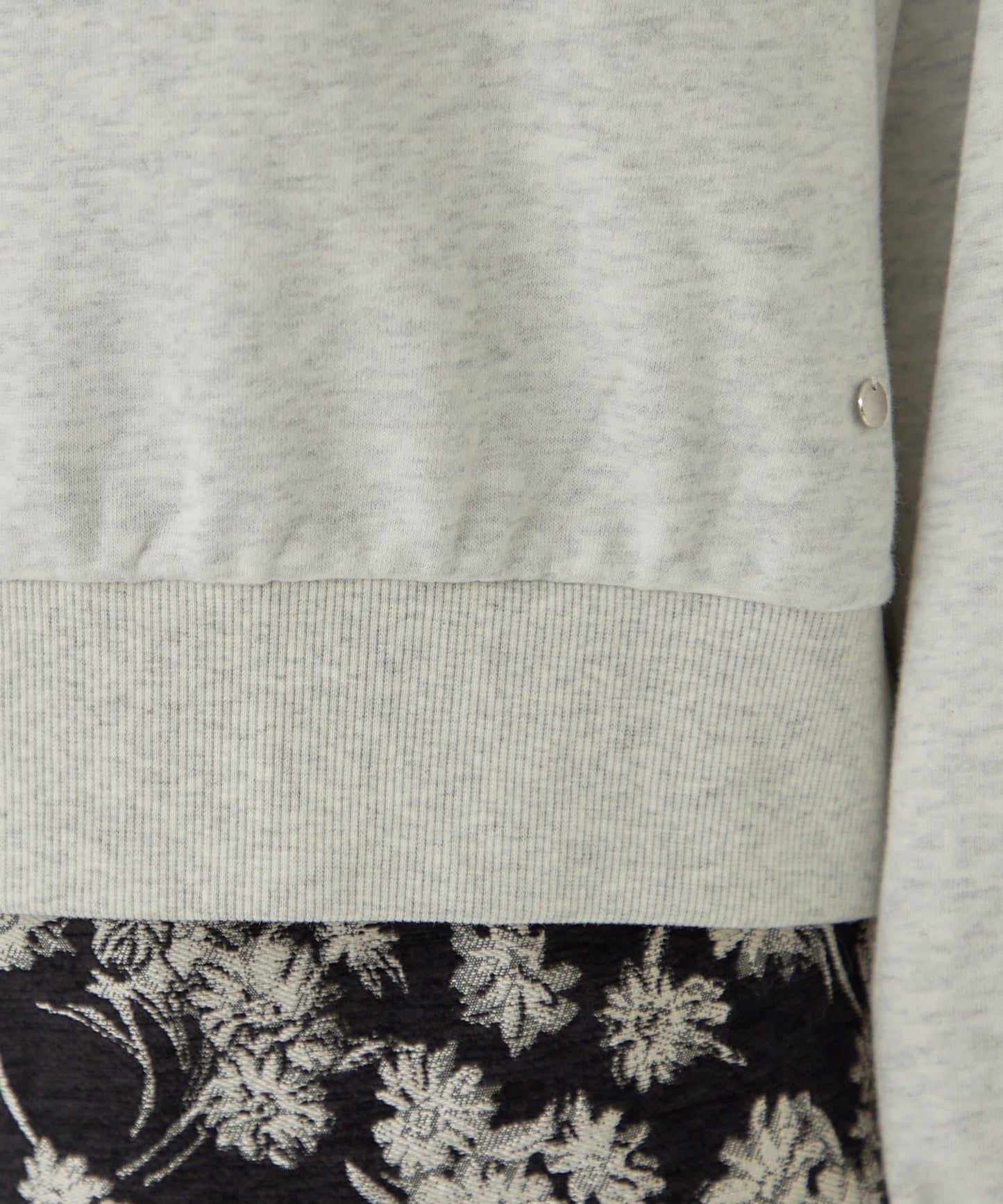 泡泡袖短款衛衣