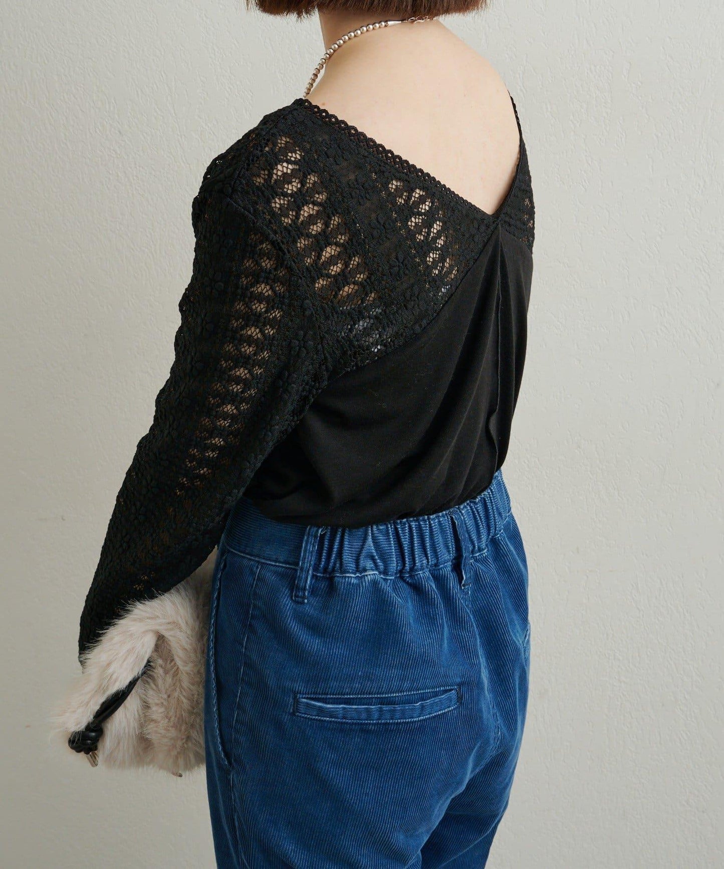 蕾絲拼接針織衫