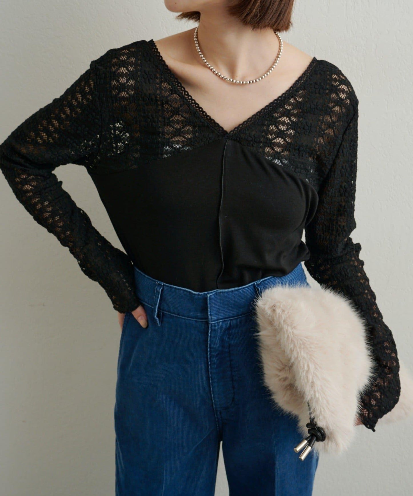 蕾絲拼接針織衫