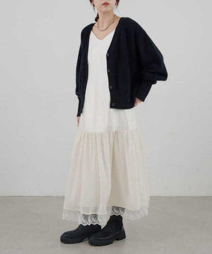 拼接蕾絲下襬緞面吊帶連衣裙