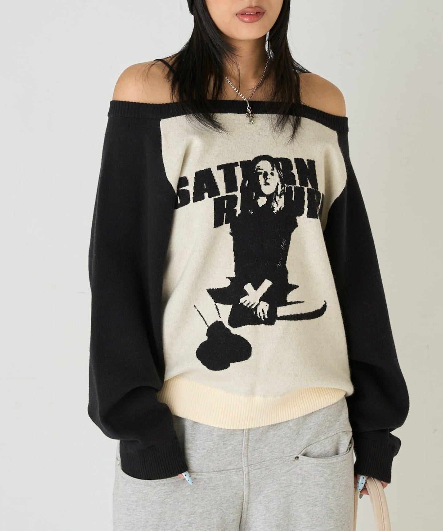 夏洛特一字肩針織衫