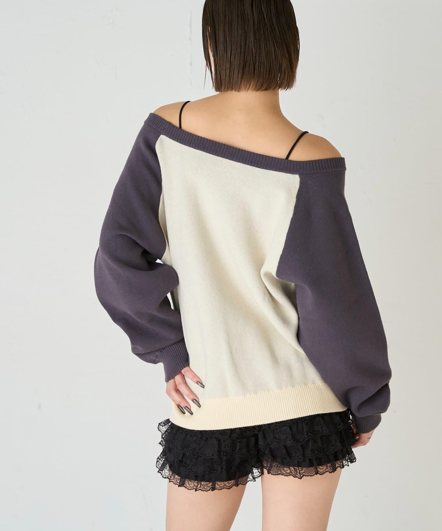 夏洛特一字肩針織衫