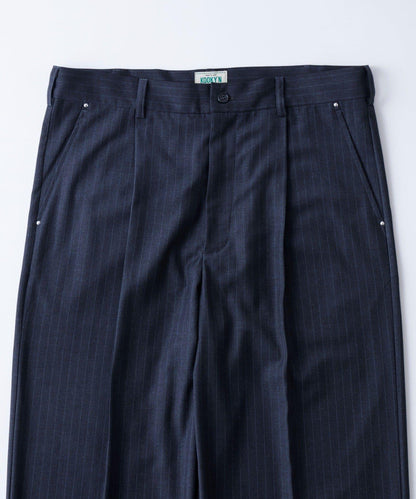 【KOOKY’N】TR單褶錐形休閒褲