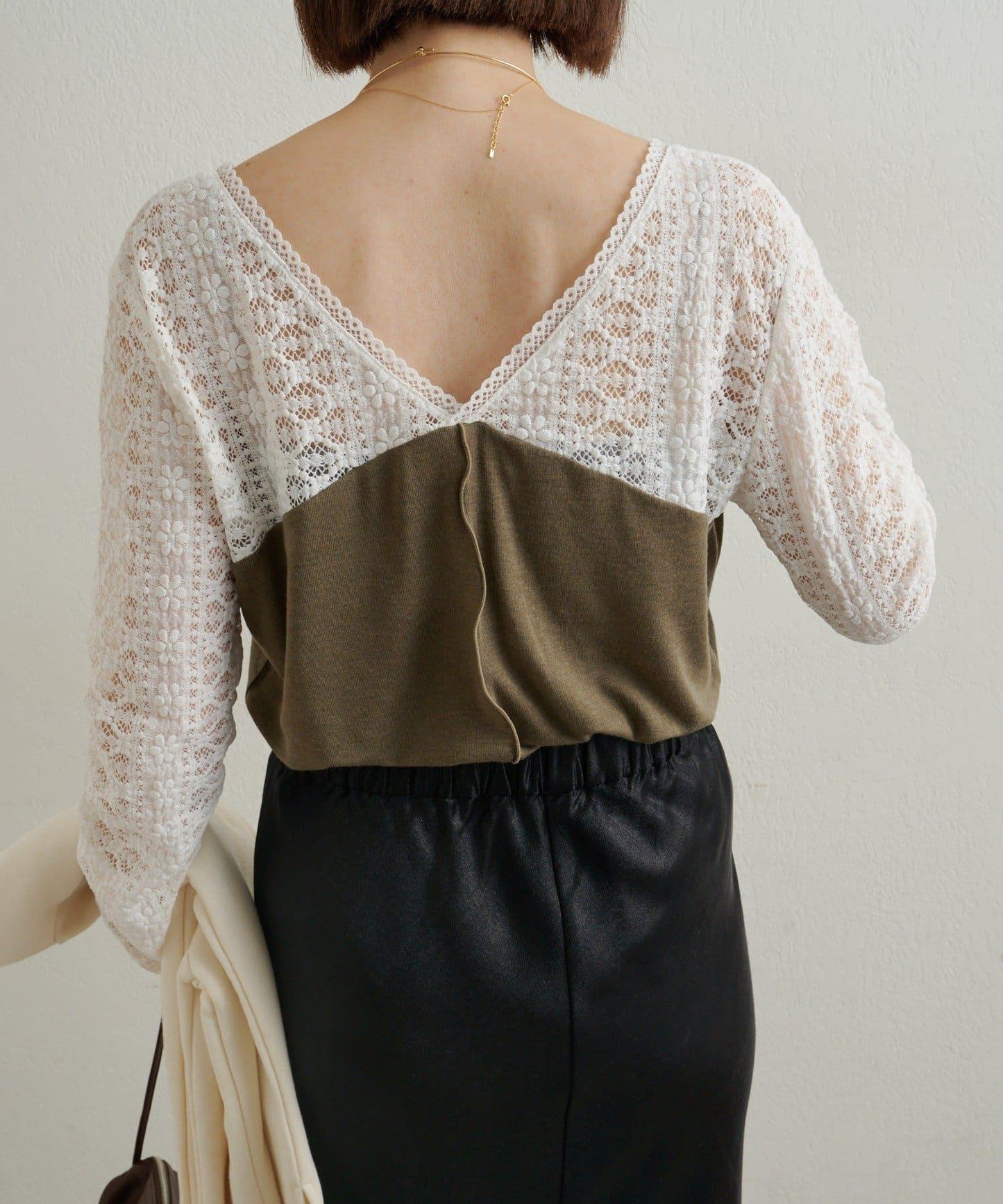 蕾絲拼接針織衫