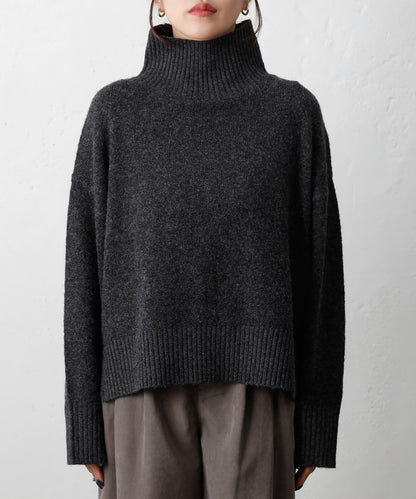 柔軟高領針織衫