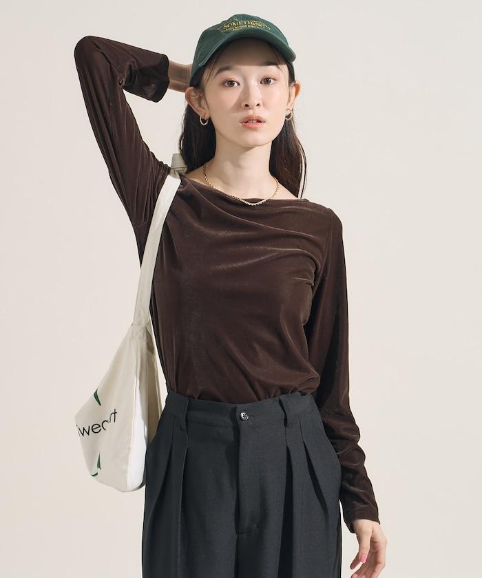 天鵝絨運動衫船領上衣