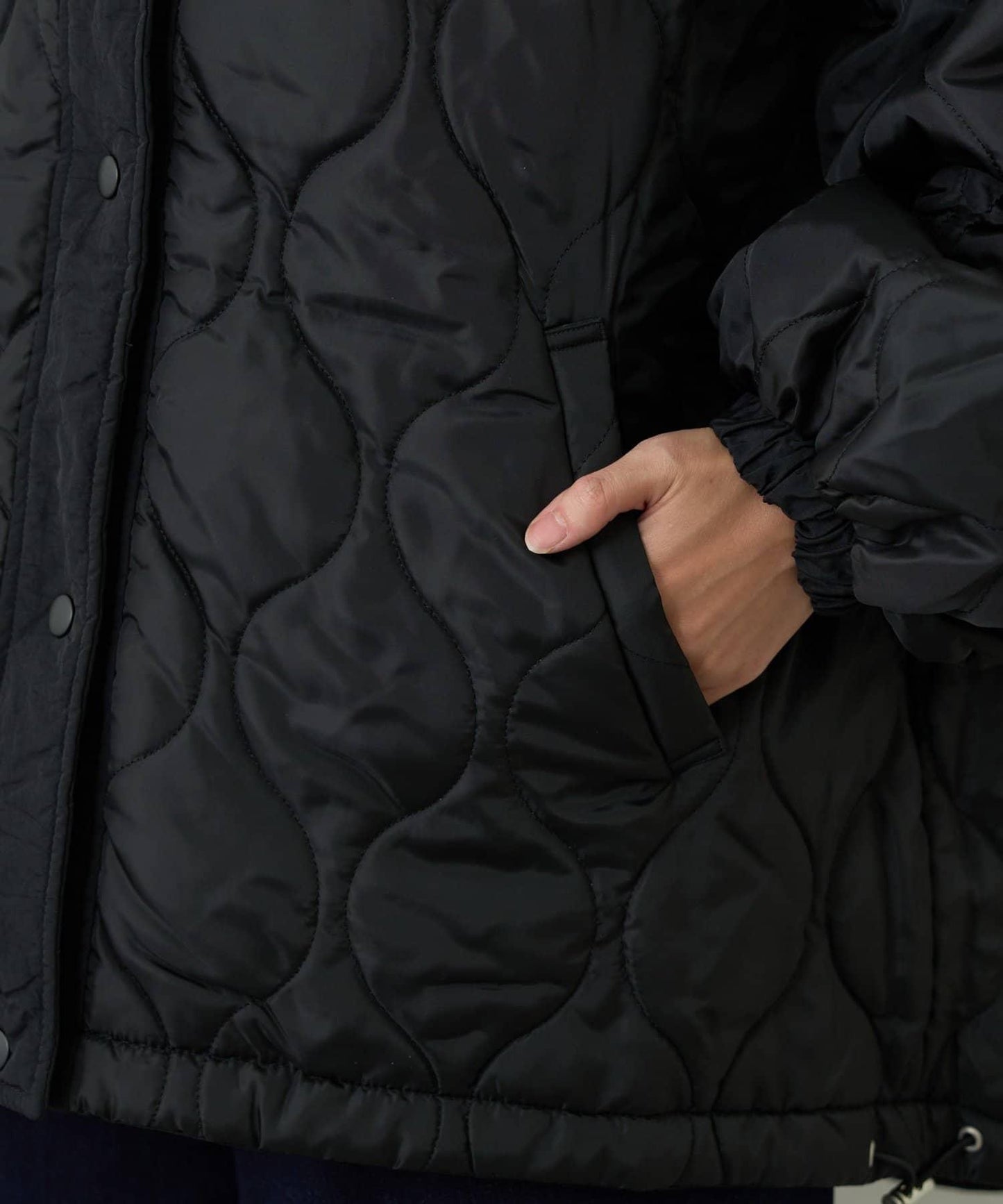 可多種搭配穿著的可雙面穿立領羽絨外套